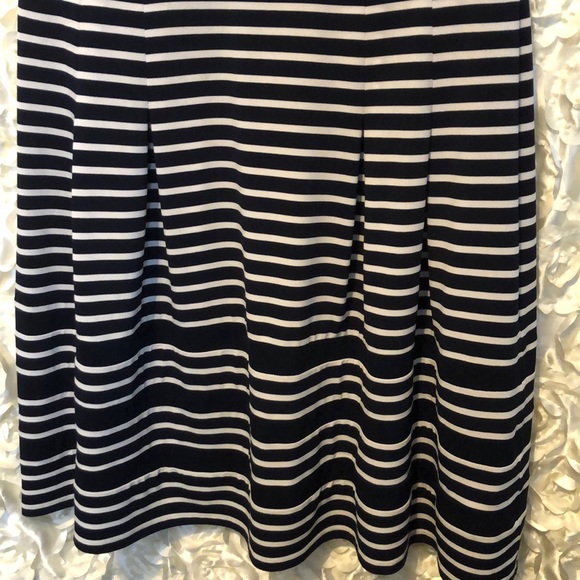 Navy dress with crew neck - Picture 2 of 5